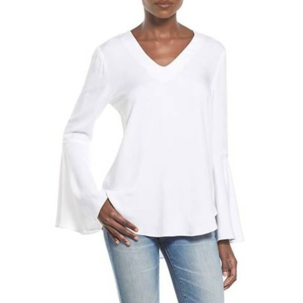 WAYF Womens White Bell Sleeve V-Neck Blouse Size L